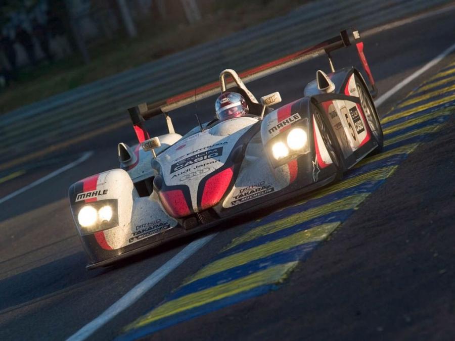  Audi R8 LMP 2000 года  (фото 27 из 28)